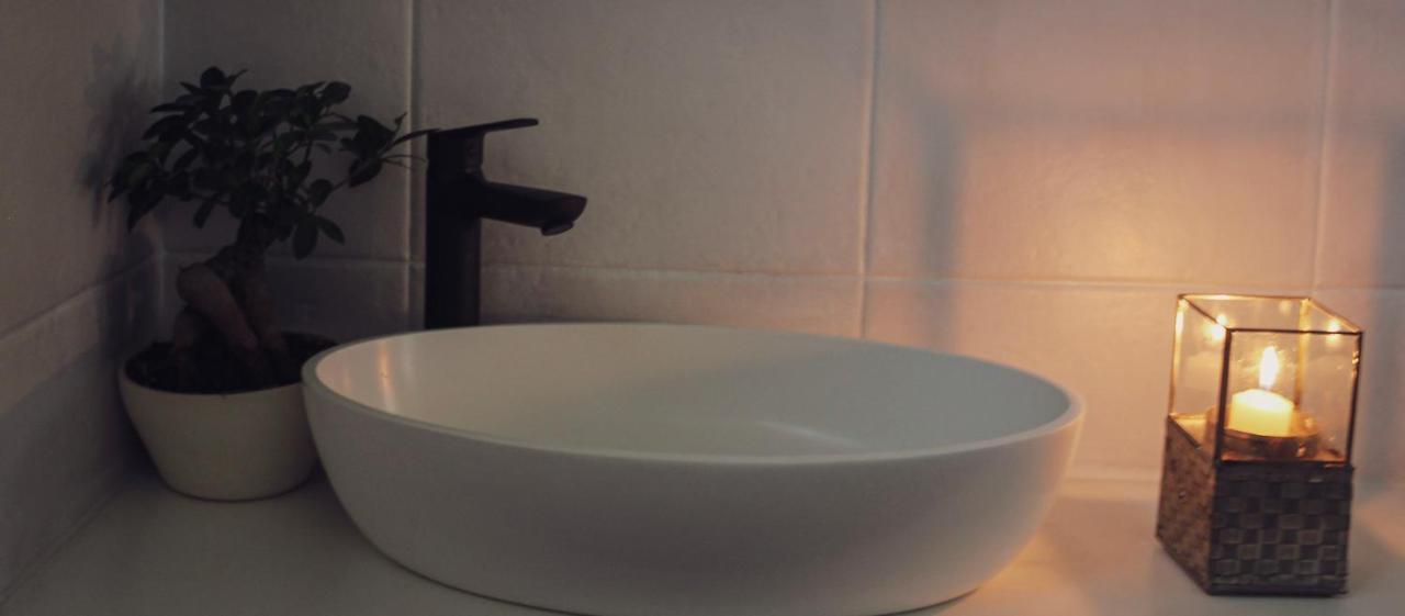 Alluring Self Catering 2 Bedroom Villa At Bokmakierie Villas Windhoek Ngoại thất bức ảnh