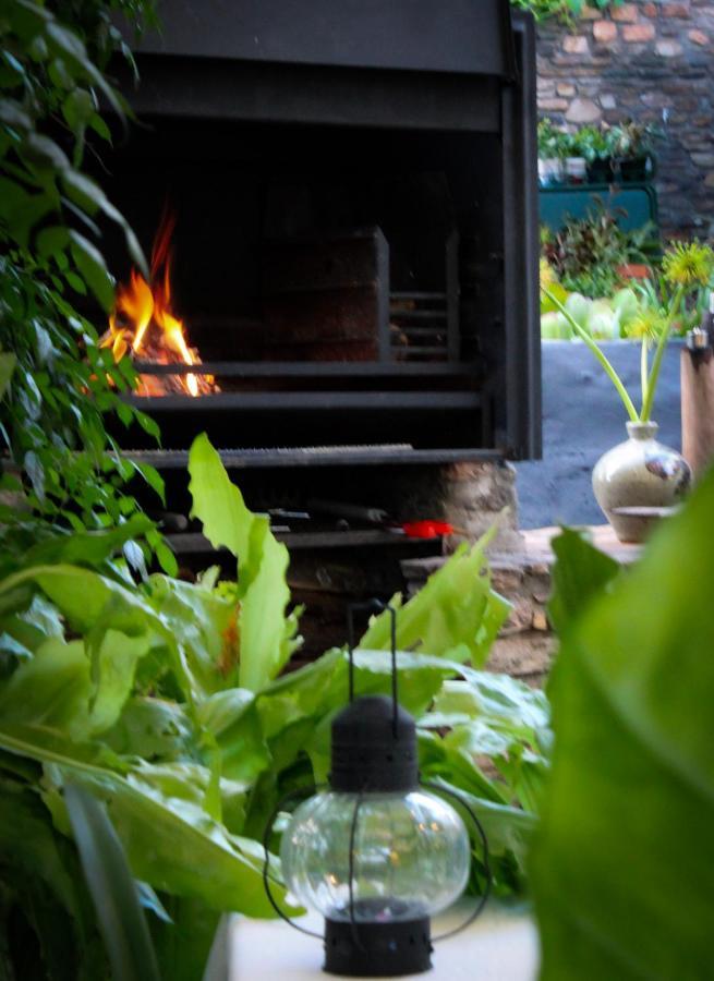Alluring Self Catering 2 Bedroom Villa At Bokmakierie Villas Windhoek Ngoại thất bức ảnh